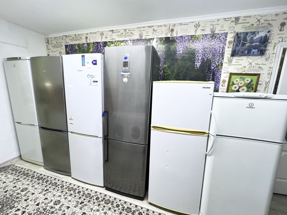 Продам Холодильники