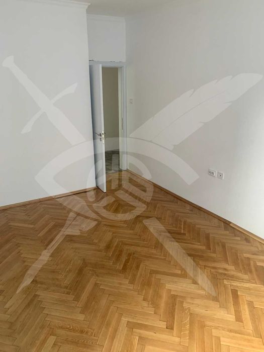 Продава се Многостаен апартамент в Бургас, Център - 110 кв.м за 1728 €/кв.м - Снимка #14