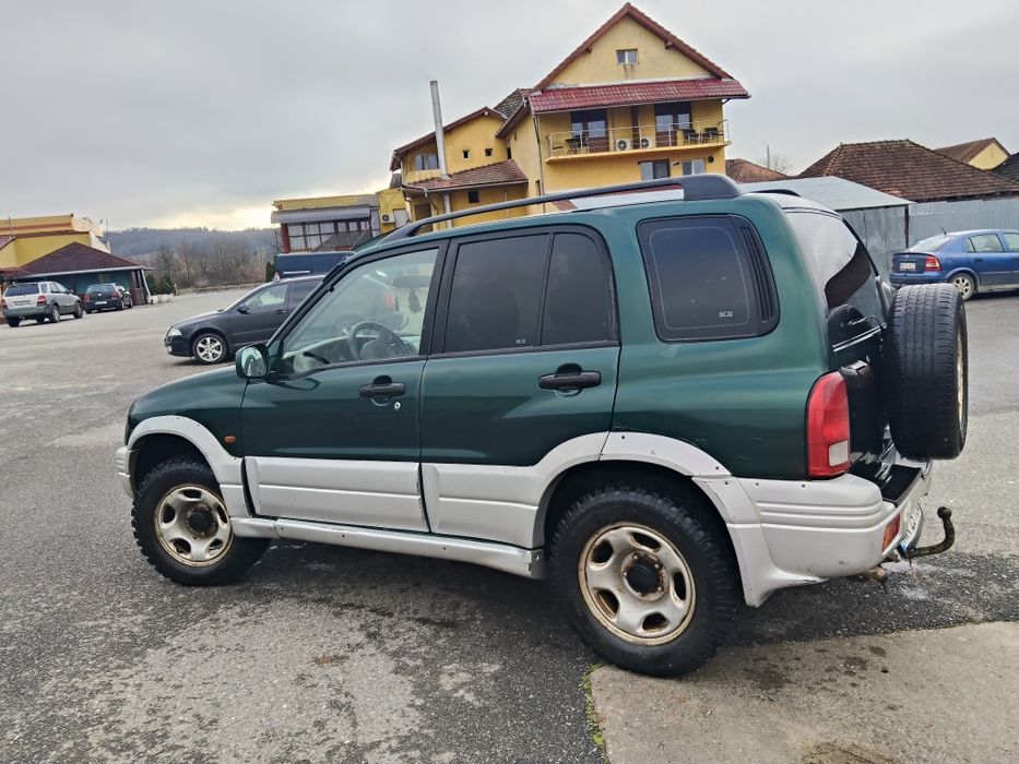 Vând Suzuki grand vitara din 2000