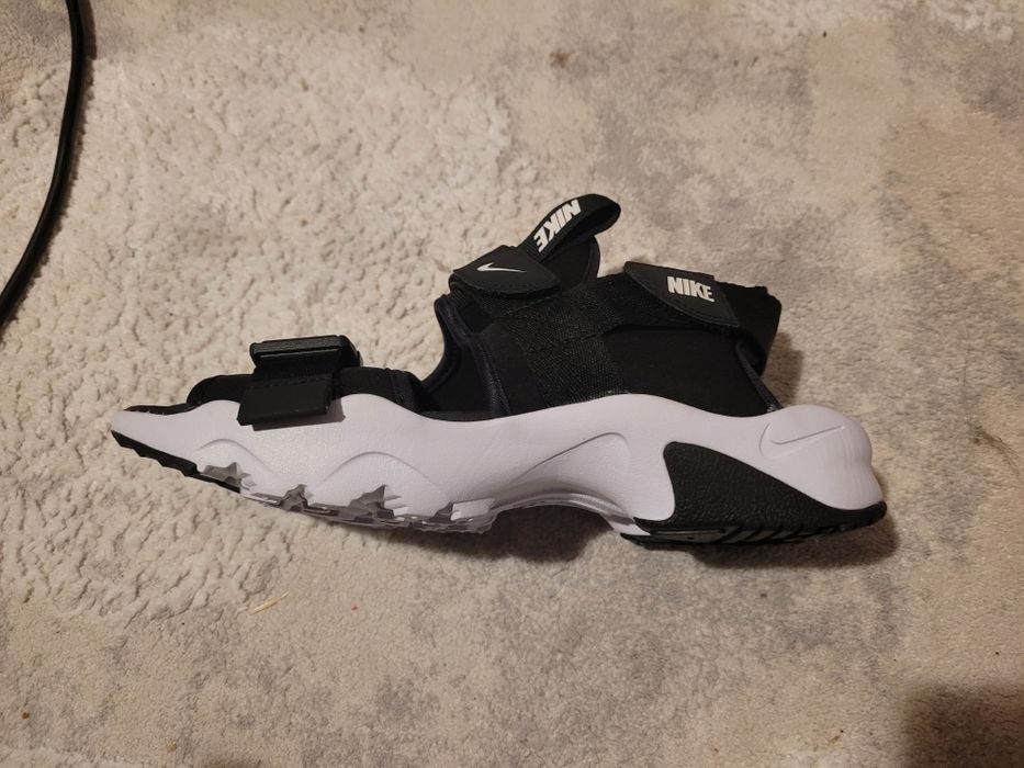 Sandale Nike cu barete