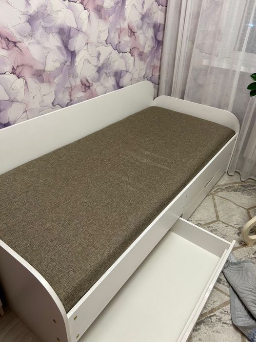 Одноместная кровать