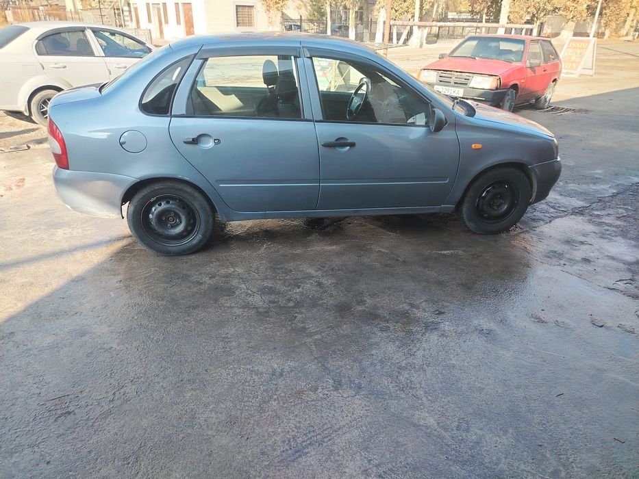 Срочно продаю машину