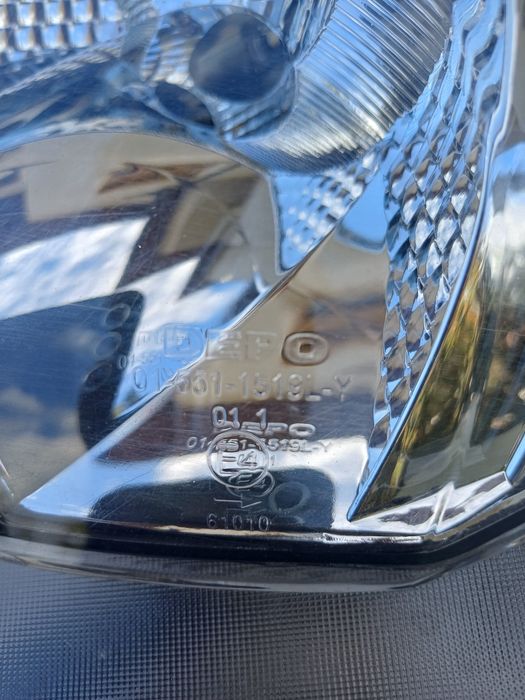 Lampa semnalizare dreapta fata Renault Modus