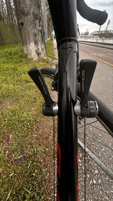 Шосеен велосипед Shimano 105