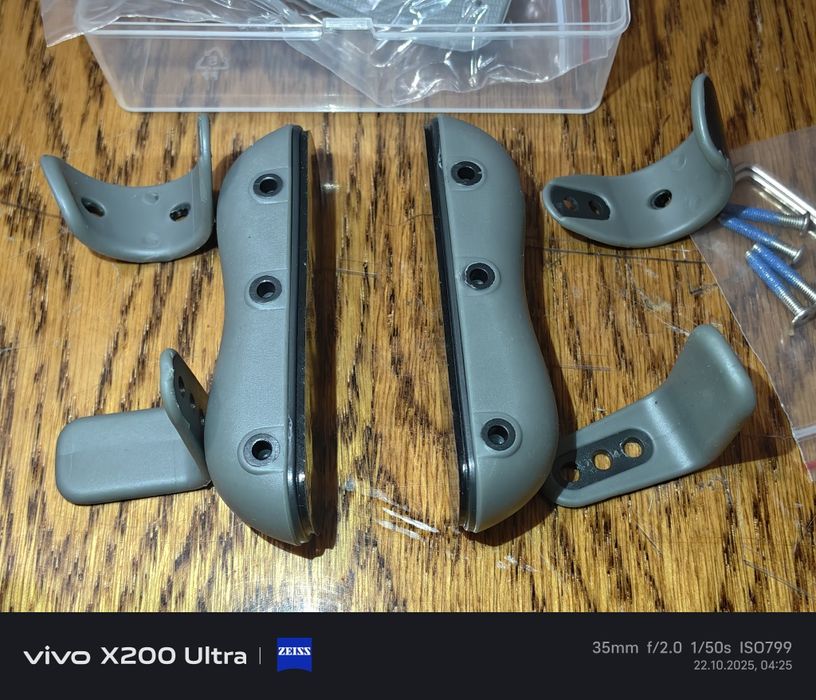 Регулируемый держатель для планшета