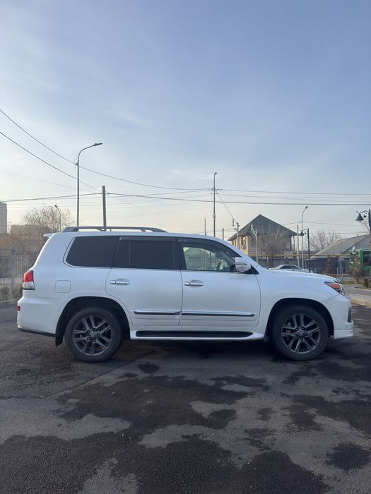 Продаетеся Lexus lx