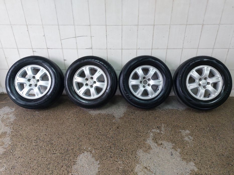 Продам диски Тойота с шинами
