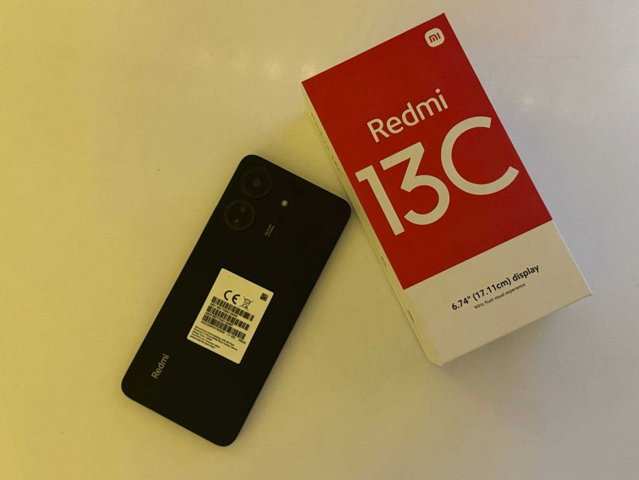 Продам смартфон Redmi 13C (Midnight Black)