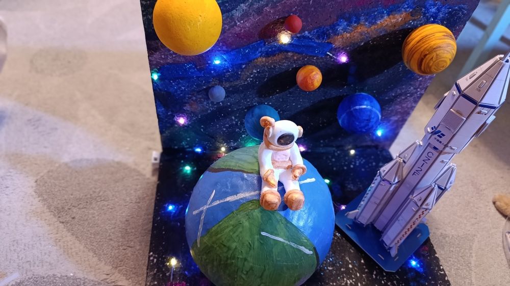 Поделка космос  .