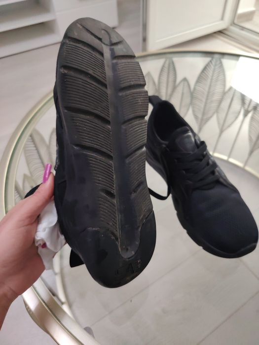 Adidași armani femei