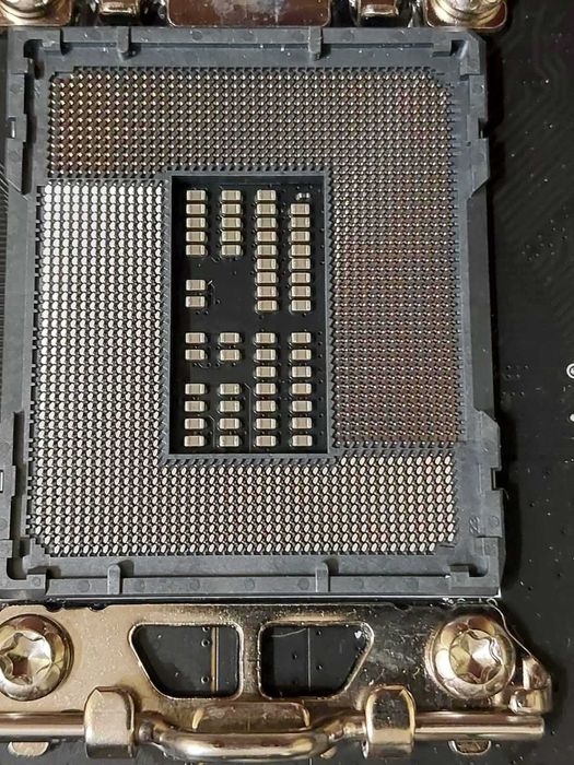 MSI Z690 Tomahawk Wi-Fi DDR5