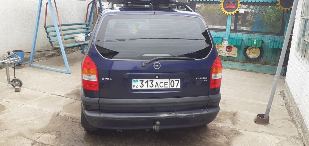 Продам Опель Зафира 1.8 2000