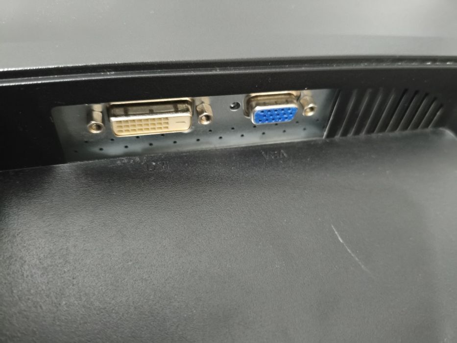 Монитор HP 24 диагональ