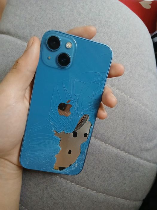 Айфон 13 док бар