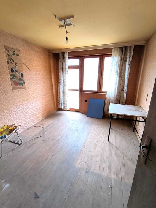 Продавам масивна къща в гр. Перник кв. Нов Драгановец