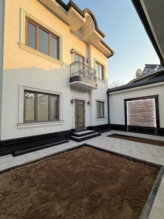 Срочно сдаётся евродом с зади Гостиница Россия