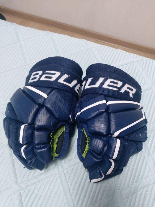 Продам краги , Bauer PRO