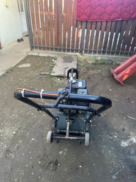 Vand talpa compactoare