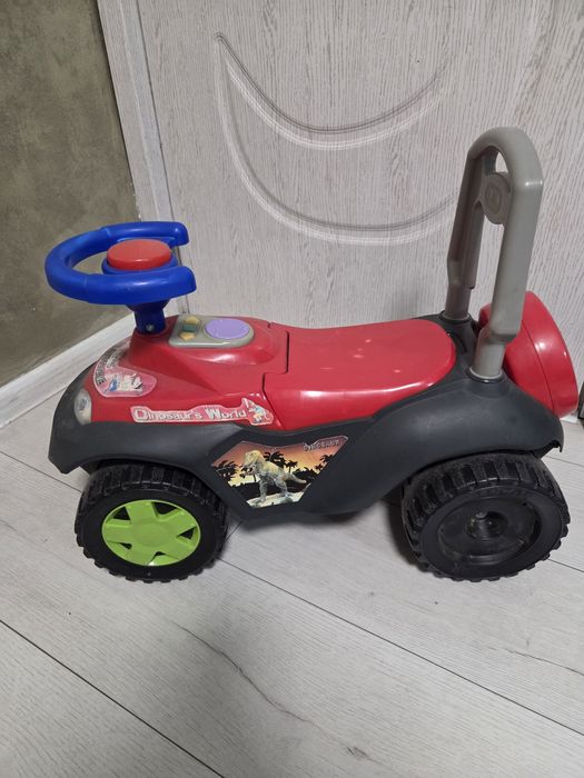 Детска музикална кола за бутане