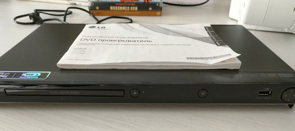 Dvd плеер LG  с дисками