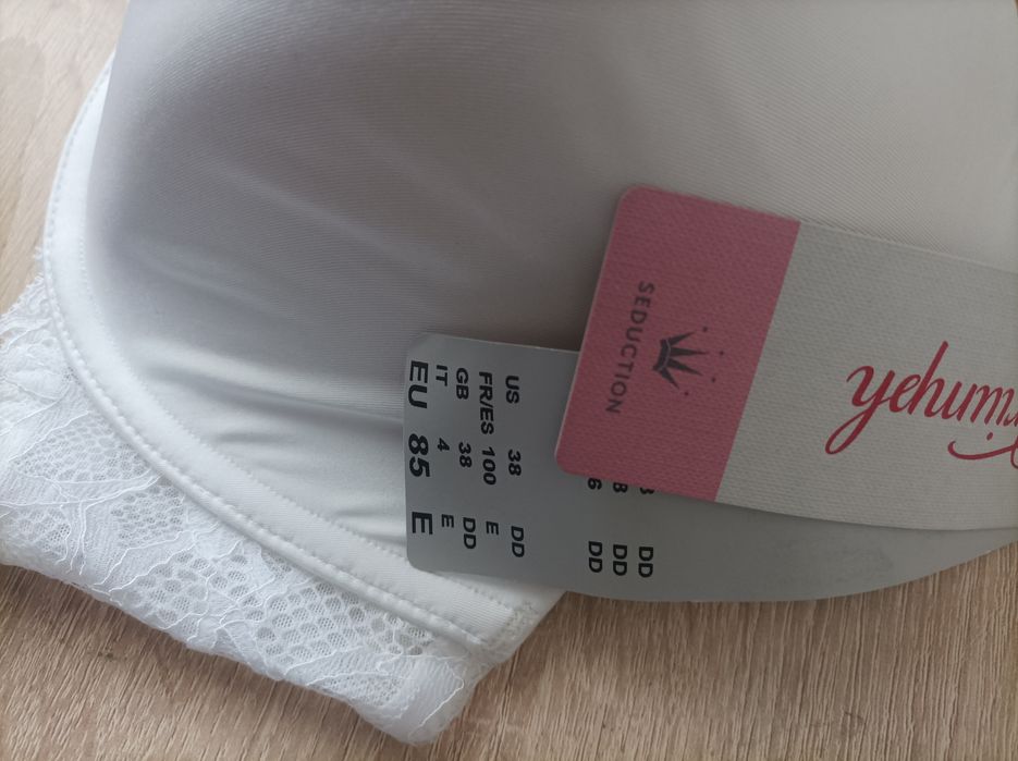 Triumph-85G/ 90Д нови сутиени