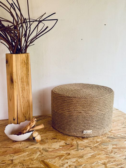 Артистични дървени вази – ръчна изработка с душа