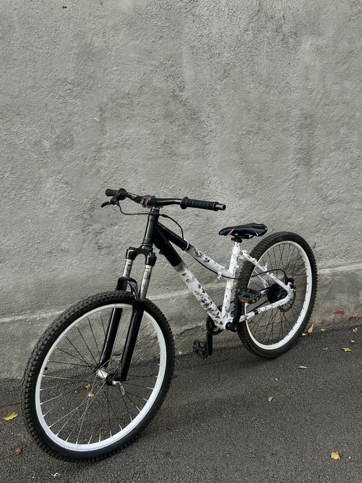 Vand bicicletă dirt jumper