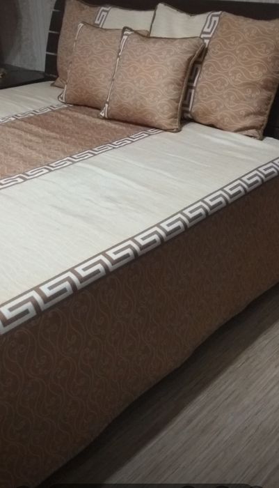 Продам покрывало на кровать