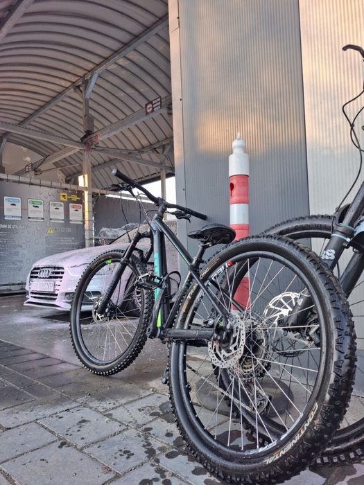 Bicicleta hardtail/dirt jumper cube acid 260