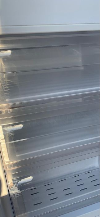 Vând combina frigorifica Myria