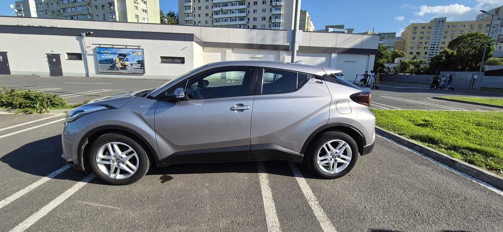 TOYOTA C-HR 2021 — imagine 4