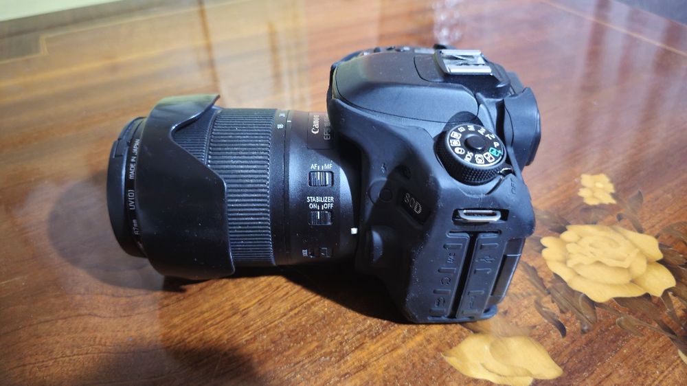 Canon 80D + 3 lentile