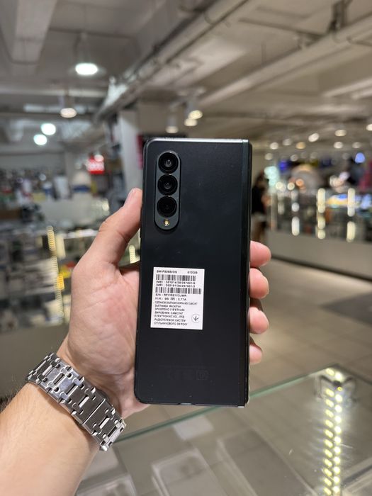 Продаю Samsung Galaxy Z Fold 3