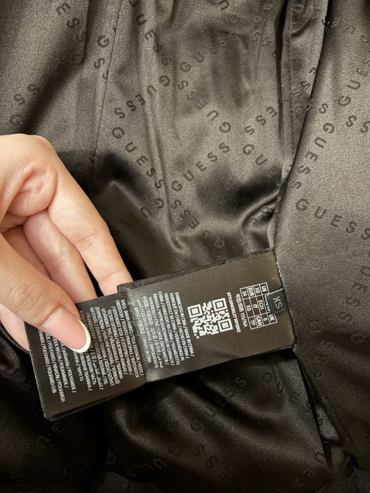 Geacă Guess originală