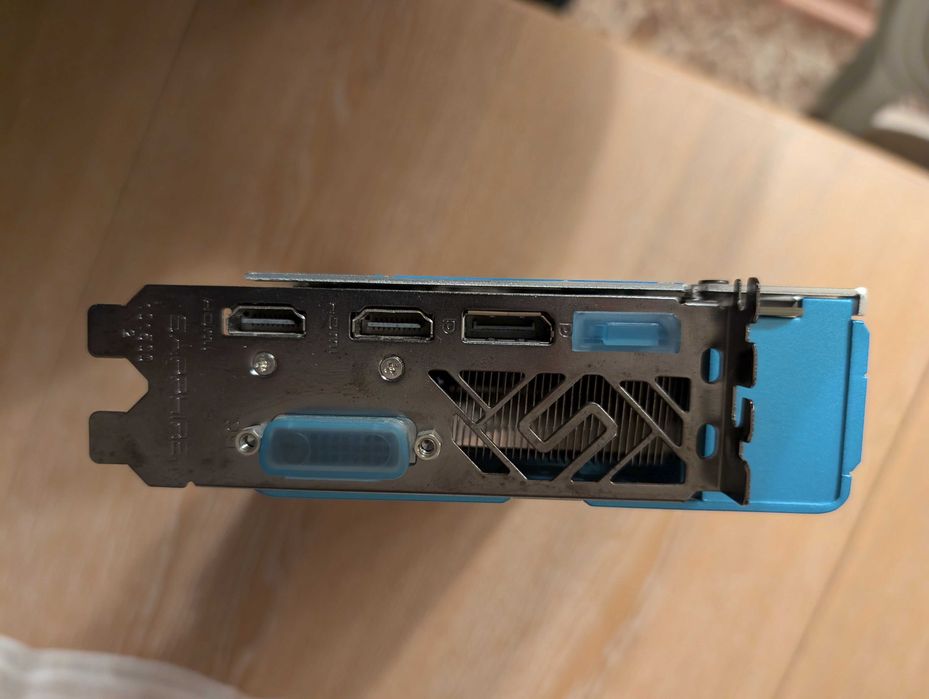 Placa Video Sapphire Nitro+ SE RX590