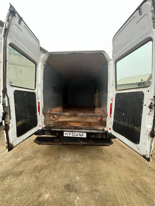 Mersedes-benz sprinter