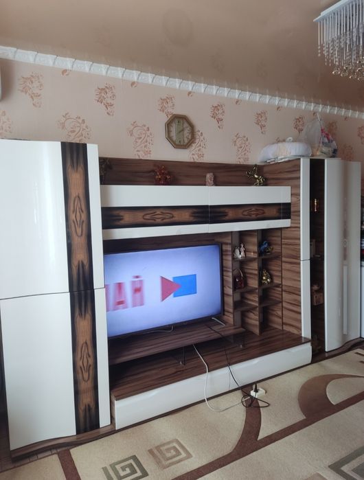 Продам стенку для гостиной