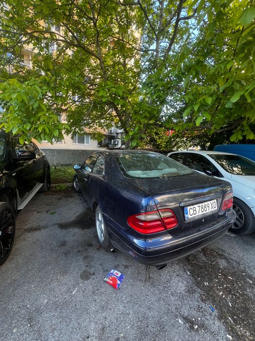 Продава се цял за части или реставрация