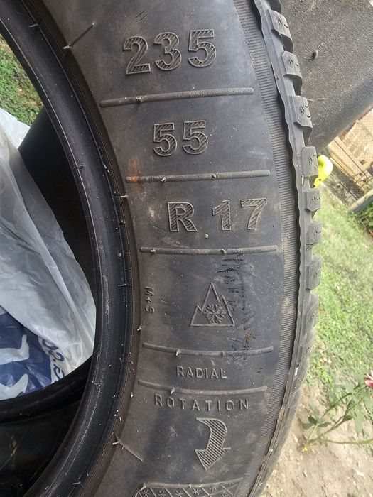 4 броя зимни гуми за джип Kleber