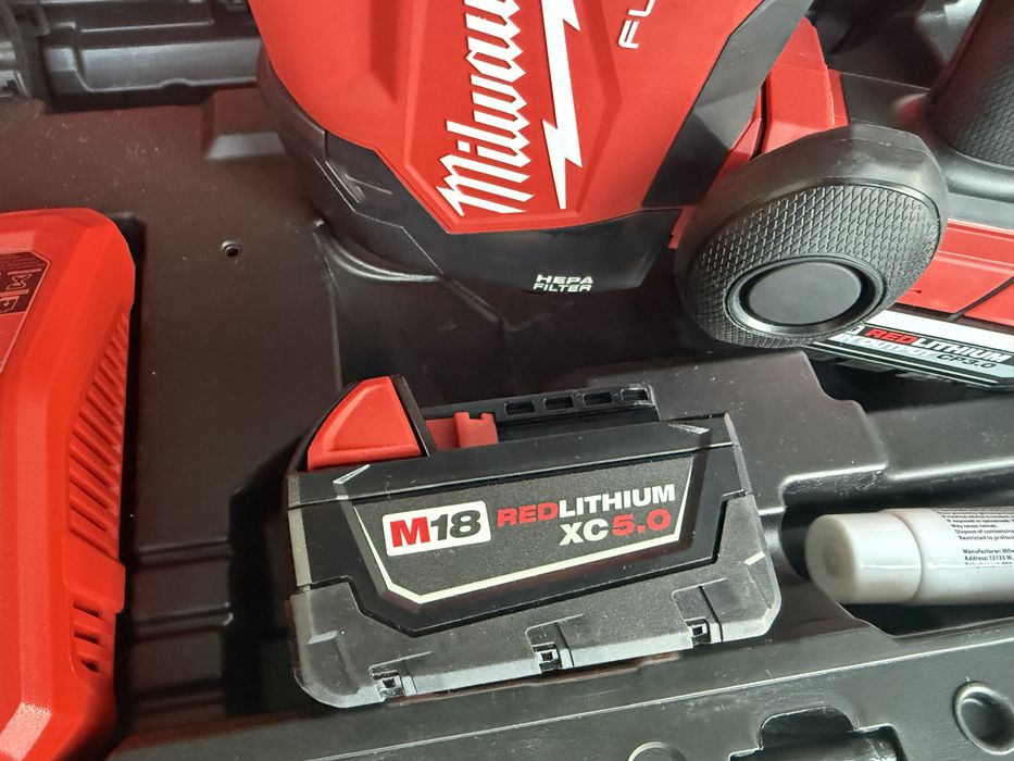 Проффесиональный перфоратор Milwaukee