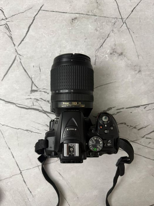Nikon D5300 AF-S DX 18-140mm