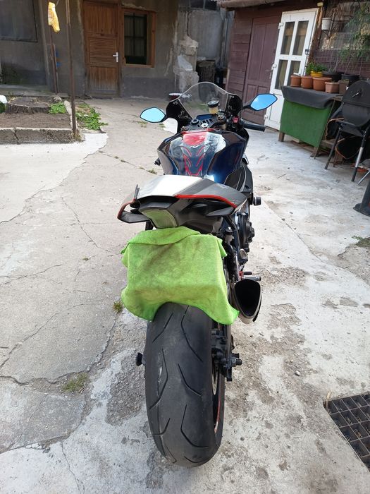 Vand yamaha r1 .2015