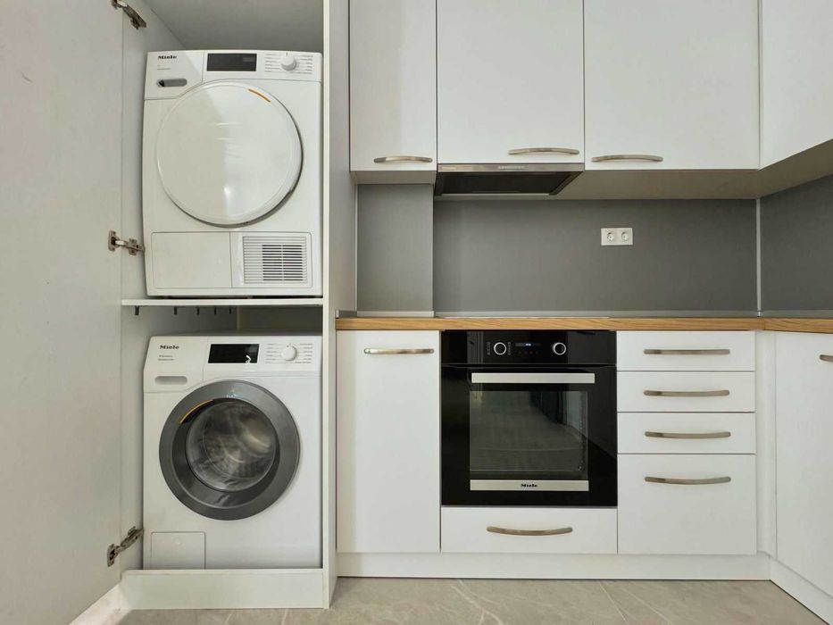 Продава се Двустаен апартамент в София, Младост 2 - 73 кв.м за 2137 €/кв.м - Снимка #3