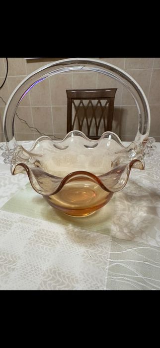 Вазы из цветного стекла