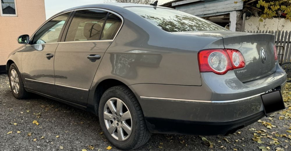 Авто Volkswagen passat B6
