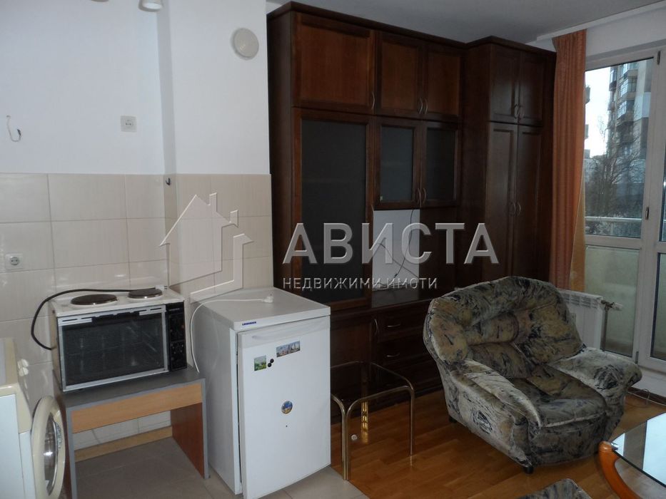 Дава се под наем Едностаен апартамент в София, Гоце Делчев - 32 кв.м за 331.5 € - Снимка #9