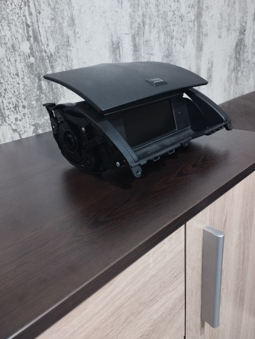 Мултимедия за mercedes 220 c 2011г.