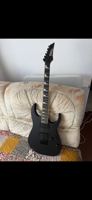 Vand chitara Ibanez Gio + amplificator 10w conditie excelenta!!!