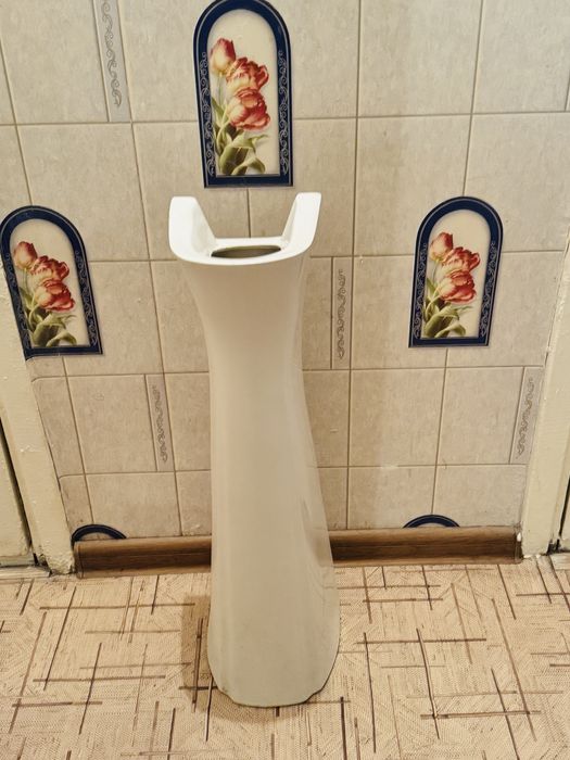 Продам пьедестал под раковину