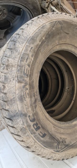 Продам резину на земон поидет